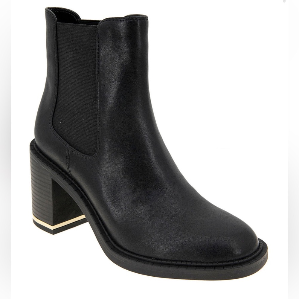 BCBGeneration • Boxxa Chelsea Bootie • 9M • Black